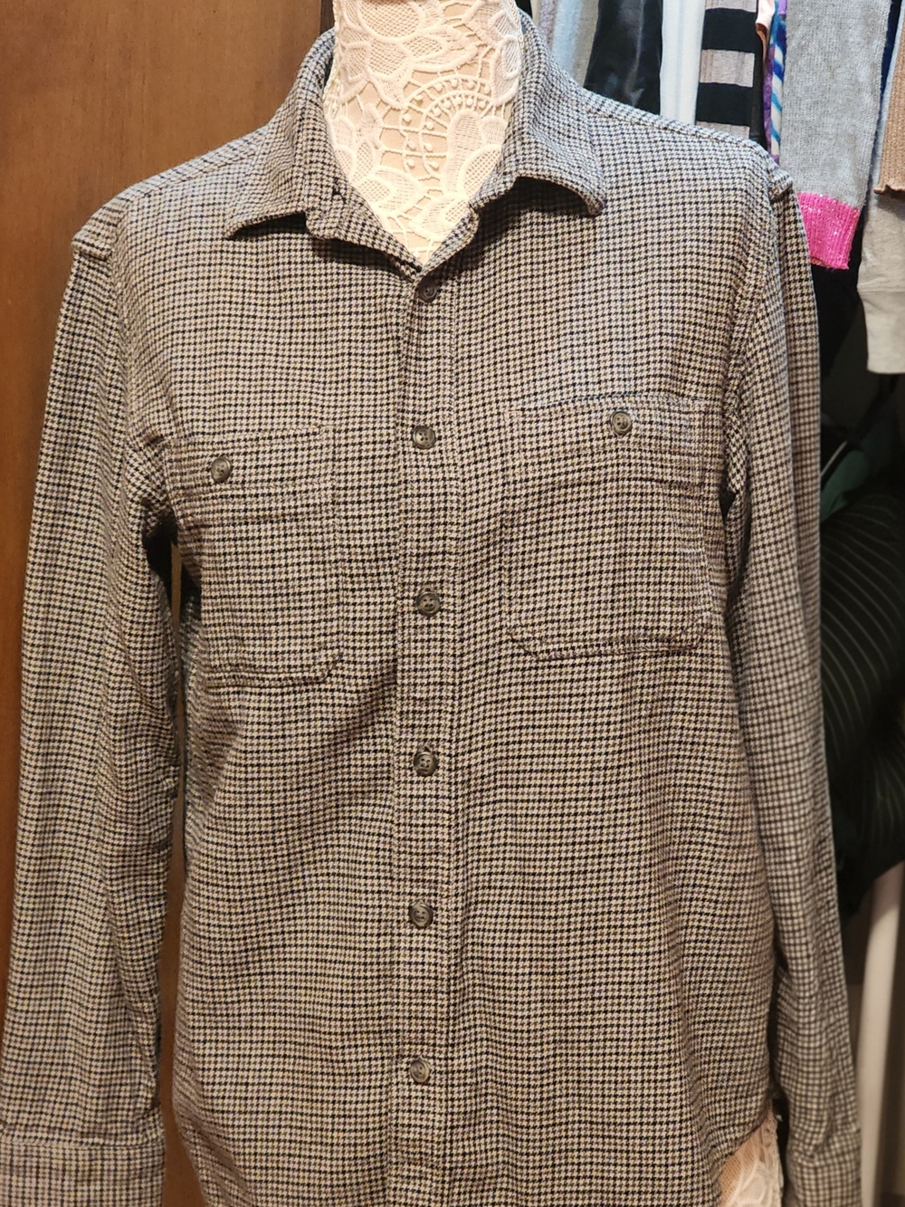 Old Navy Women's Black and White Houndstooth Button-Down Shirt